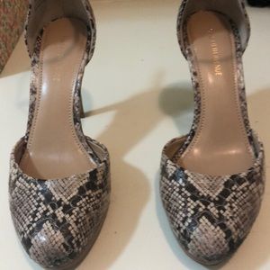 Lizard skin pumps